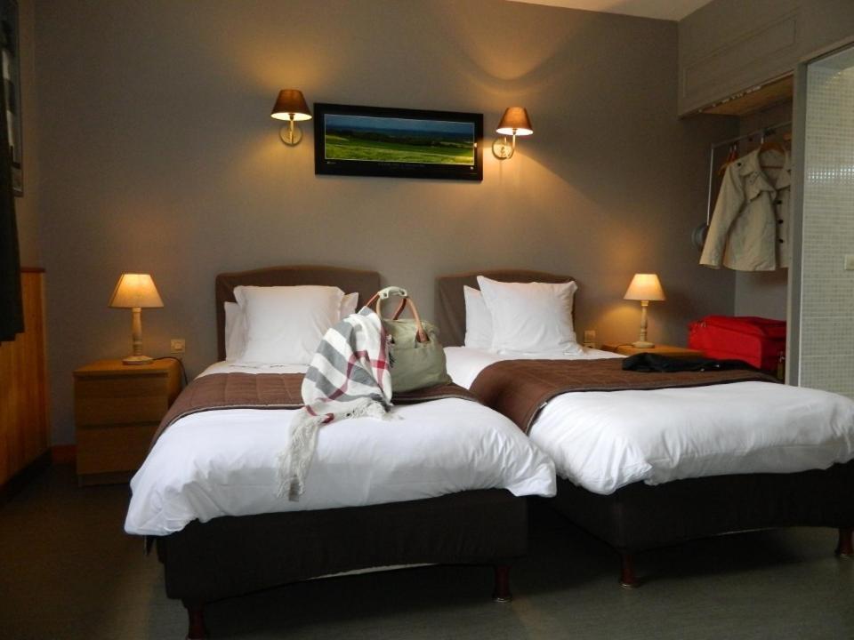 Logis - Auberge Du Colombier Guines Room photo